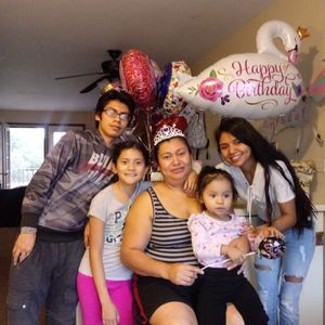 Meet your Posher, Francelis